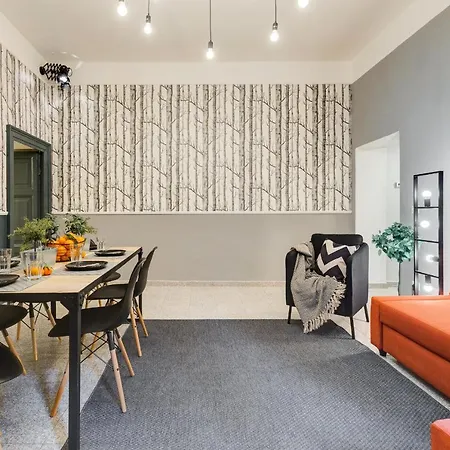 Tridente Apartment *